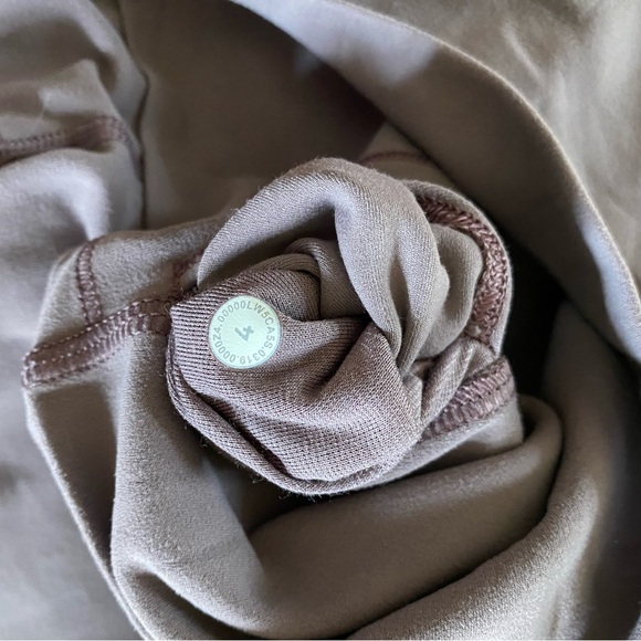 Lululemon leggings - Picture 3 of 3